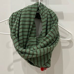 Lululemon Vinyasa scarf
